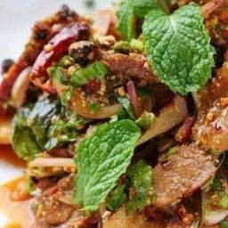 ย่างก้อยเนื้อ