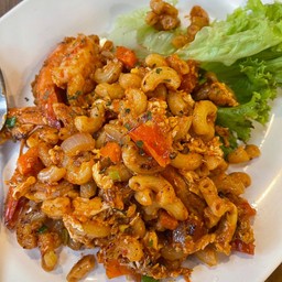 มักกะโรนีผัดซอส