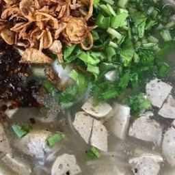 ก๋วยจับญวนอุบล  แชปอี่หลี!!!! สาขา ตลาด วัดธรรมะ