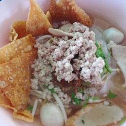 กว๋ยเตี๊ยวนำ้ใส