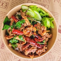 ข้าวกะเพราเนื้อเสือร้องไห้