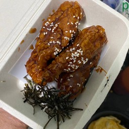 ไก่ไม่มีกระดูกราดซอสเกาหลี