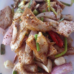 น้ำตกเนื้อชิ้น