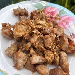 เจ๊หลีหมูทอด