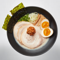 ชิโอะ ทงคตสึ ชาชูเมน (สเปเชี่ยล)