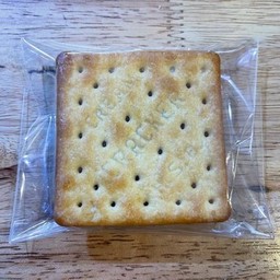 แครกเกอร์สับปะรด