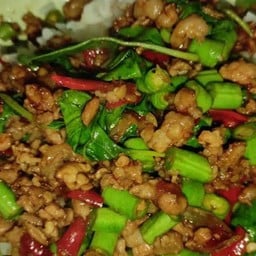 ข้าวเหนียวหมูทอดByสามพี่น้อง