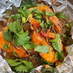 กุ้งอบวุ้นเส้น