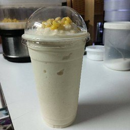 นมสดข้าวโพดปั่น