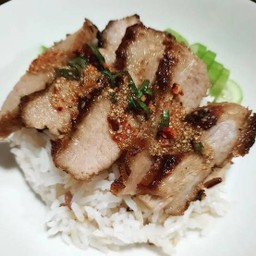 ข้าวหน้าคอหมูย่าง