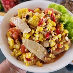 ตำข้าวโพดหมูยอ