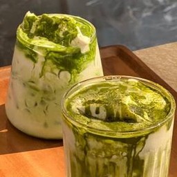 Iced Premium Matcha Latte
