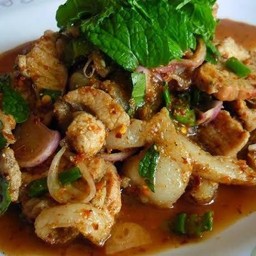 หมูน้ำตก