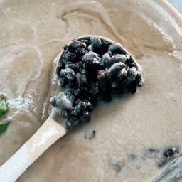 ข้าวเหนียวถั่วดำ