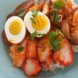 ข้าวหมูแดง