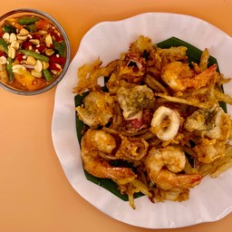 ส้มตำทะเลทอด