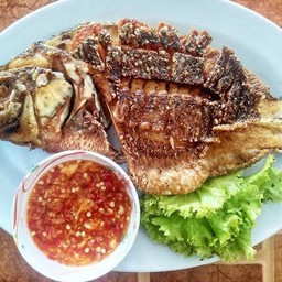 ปลานิลทอดน้ำปลา
