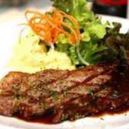 สเต็กเนื้อสันนอก +แป็บซี่