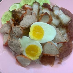 ข้าวหมูกรอบพิเศษ