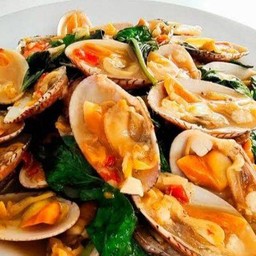 หอยลายผัดโหระพา