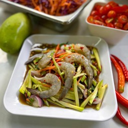 ยำมะม่วงกุ้งสด/กุ้งสุก
