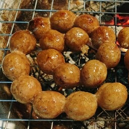 ไส้กรอกย่าง หมูสะเต๊ะชวนชม