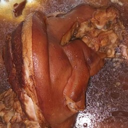 ขาหมูยกขา