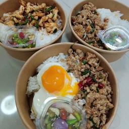 ร้านไอเดียกะเพราหลบมุม ไม่มี