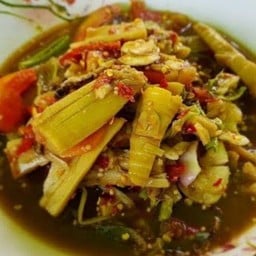 ตำหน่อไม้ปูปาร้า