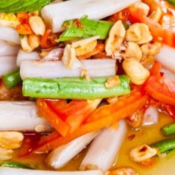 ตำไหลบัวไท