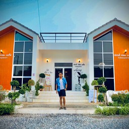 good view cafe ทุ่งกังหันลมมุกดาหาร