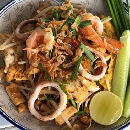 ผัดไทยทะเล