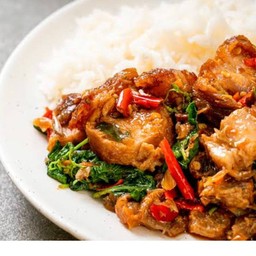 ข้างกรอบกะเพรา