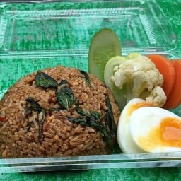 กะเพราคุณย่า