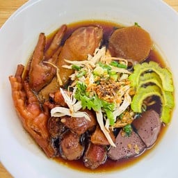 ก๋วยเตี๋ยวไก่ตุ๋นมะระ&ข้าวมันไก่ คลองแม่ข่า สาขาคลองแม่ข่า