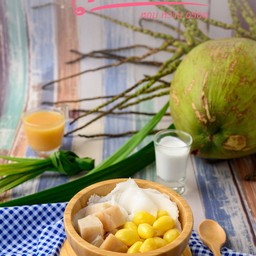 แปะก๊วยเผือกมะพร้าวกะทิ น้ำกะทิสด