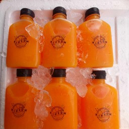 10แถม1 น้ำส้ม 220ml.