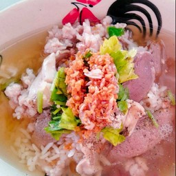 ข้าวต้มหมู เครื่องใน