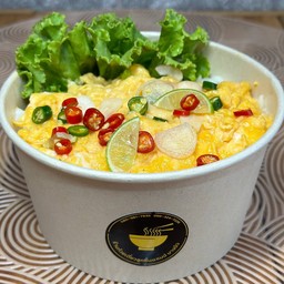 ข้าวหน้าไข่ข้นราดพริกน้ำปลา