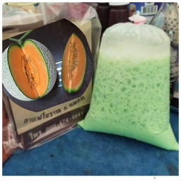 นมแคนตาลูปถุงกระดาษ