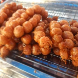 ไส้กรอกอีสานแซ่บ & ซี้ดส์