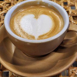 เฮเซลนัท มัคคิอาโต้ ร้อน