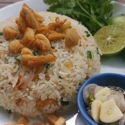 ข้าวผัดกากหมูพริกสด