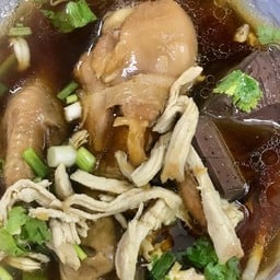 ก๋วยเตี๋ยวไก่ตุ๋น มะระ เคเบิ้ลมิ้นท์  ย้ายจากไอทีมาขายอยู่ ซอยแจ้งวัฒนะ6ค่ะ ซอยแจ้งวัฒนะ6 หลังเซเว่น อารียา รุ่งเรือง