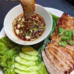 คอหมูย่าง