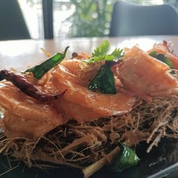 กุ้งทอดราดซอสมะขาม