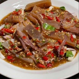 ยำหมึกกรอบ