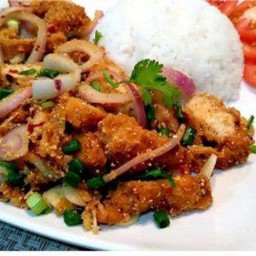 ข้าวยำไก่แซ่บ