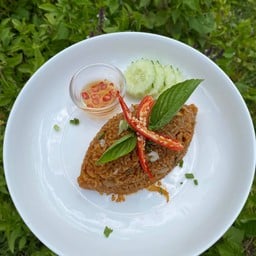 ข้าวผัดน้ำพริกเผาไก่