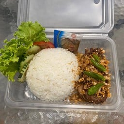 บ้านผัดไทย&คั่วพริกเกลือ byแม่กบ